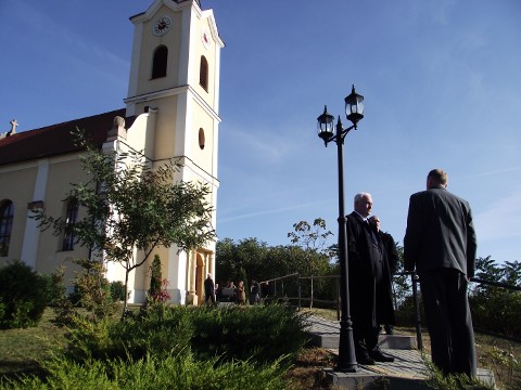 Emlékünnep a 100 éves rádi evangélikus templomban