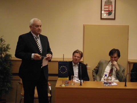 Tájékoztató a civilszervezeteket érintõ pályázati jogszabályok változásáról