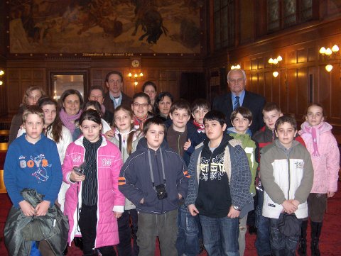 Veresegyházi iskolások látogatása a parlamentben